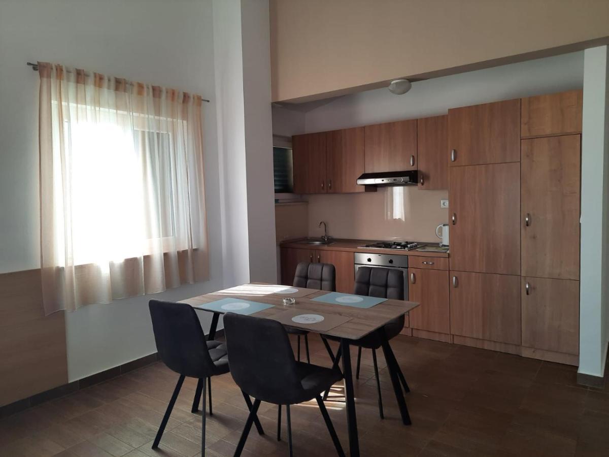 Apartments Vukovic Podstrana Exterior foto